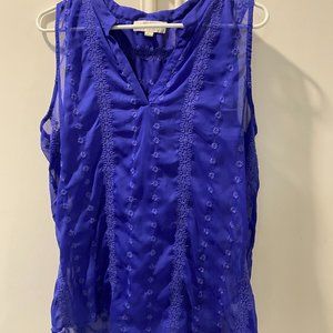 Cute sleeveless top in great condition